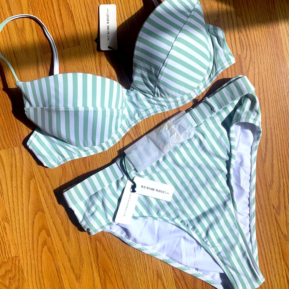 🌴 WeWoreWhat 🌴Striped Lydia Underwire Bikini Sz L🌴